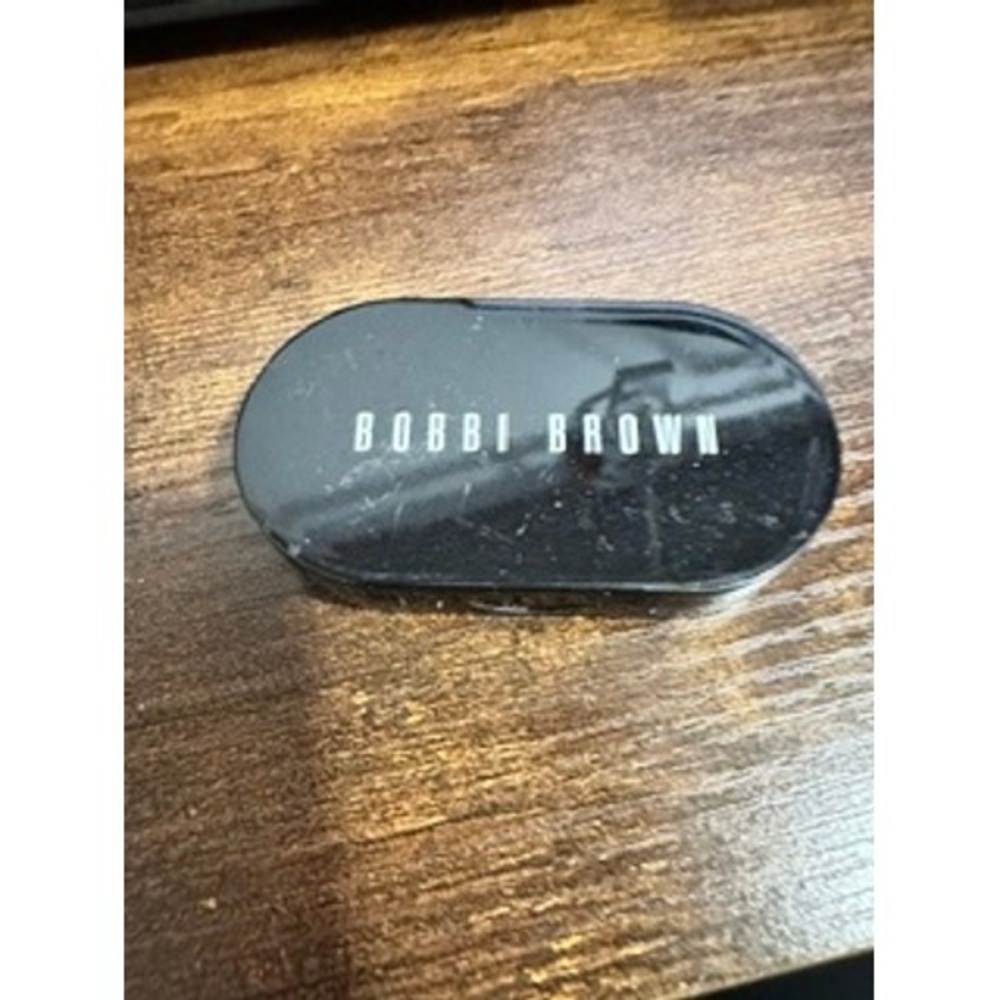 Bobbi Brown Creamy Concealer Kit Sand Pale Yellow finish powder Good Mirror Duo